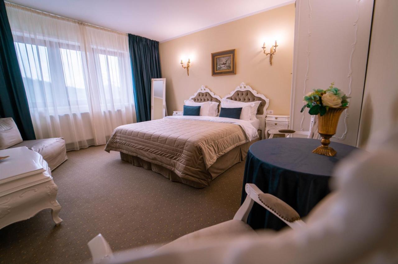 Hotel Gradinile Romane 4*