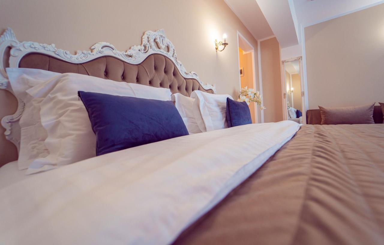 Gradinile Romane Hotel Chiriteni