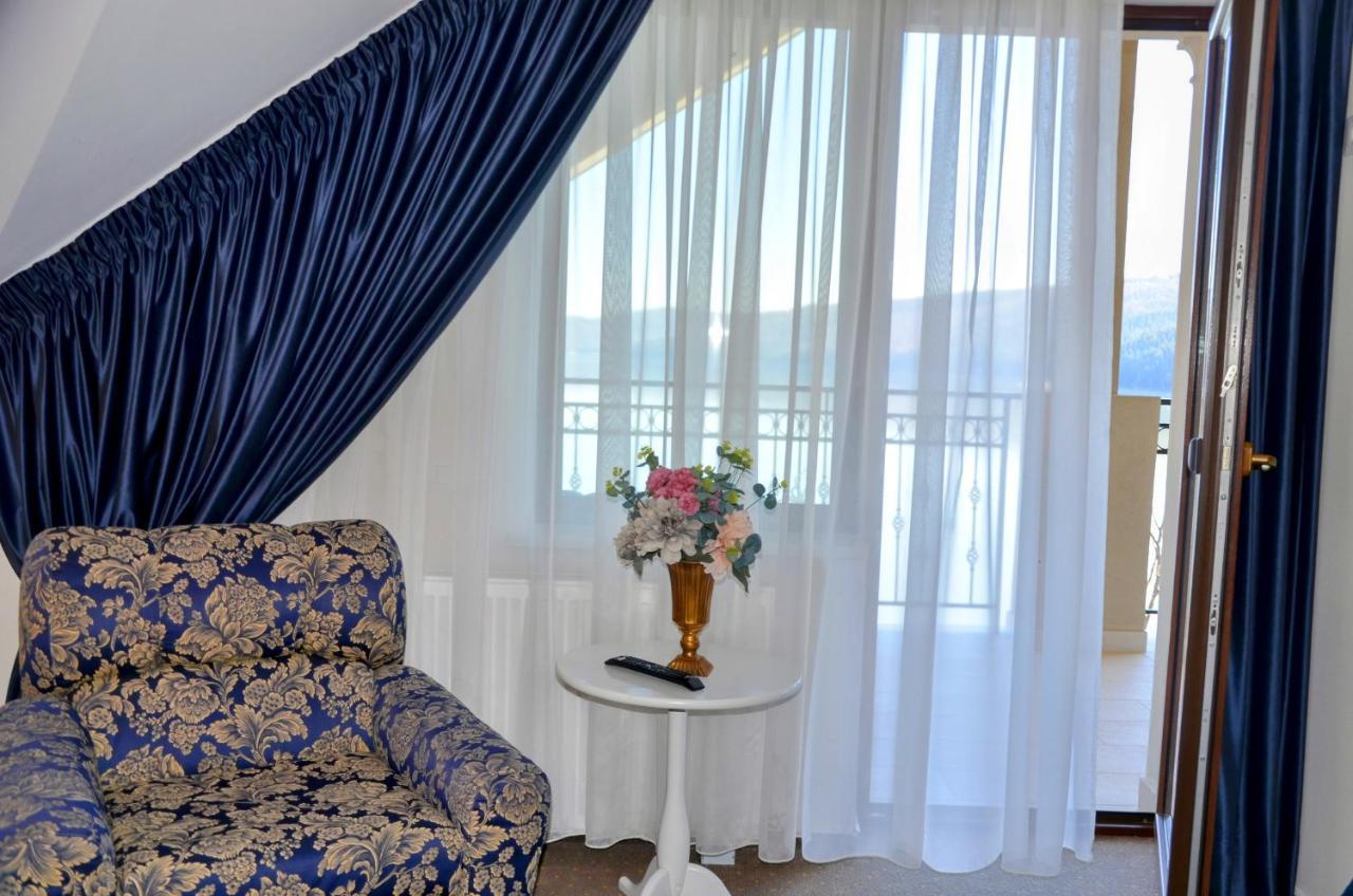 Hotel Gradinile Romane