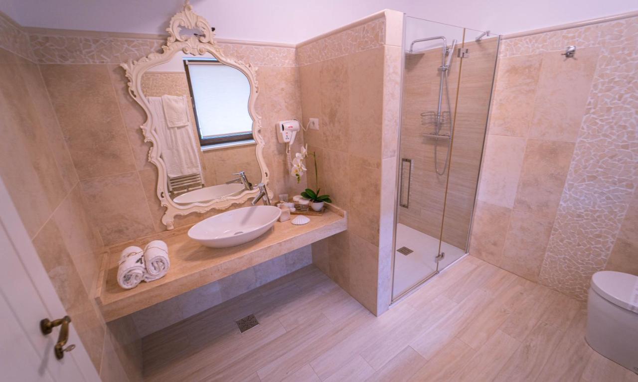 Hotel Gradinile Romane